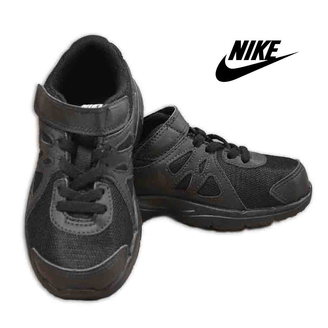 gammelklog skille sig ud Arbejdsløs Black Velcro Shoes - Nike Revolution II - Toppers United